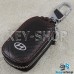 Ключница карманная (кожаная, черная, с тиснением, на молнии, с карабином, c кольцом), логотип авто Hyundai (Хундай)
