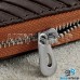 Ключница карманная (коричневая, кожаная, с тиснением, на молнии, с карабином, с кольцом) логотип авто Opel (Опель) 